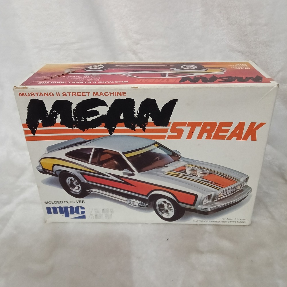 Vintage MPC Mean Streak Mustang II Street Machine 1/25 Scale Model Kit 1978